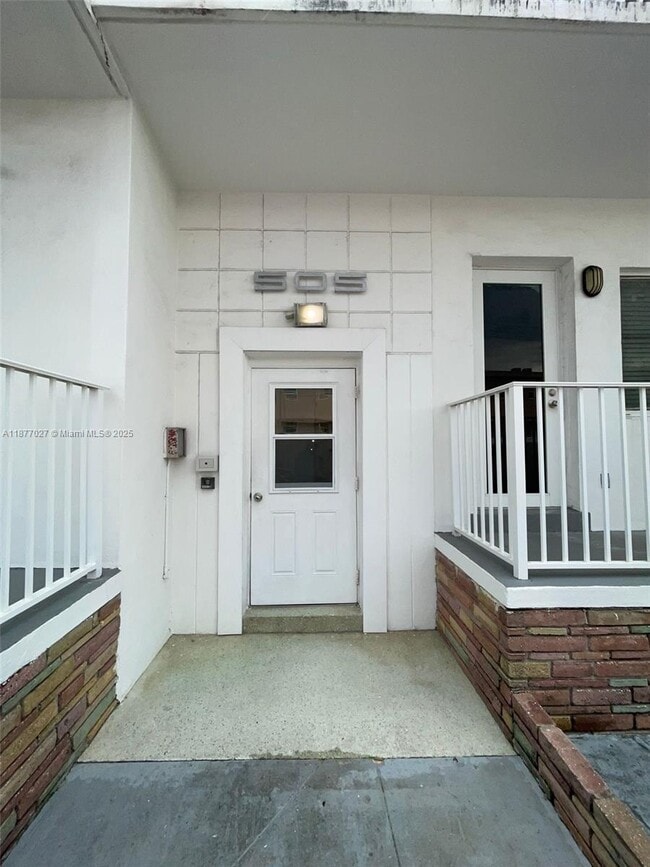 Photo - 505 74th St Unidad A5