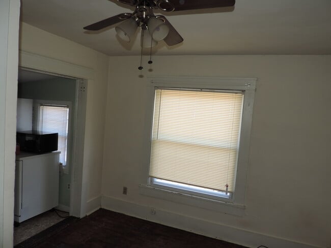 Photo - 108 S College St Unit B