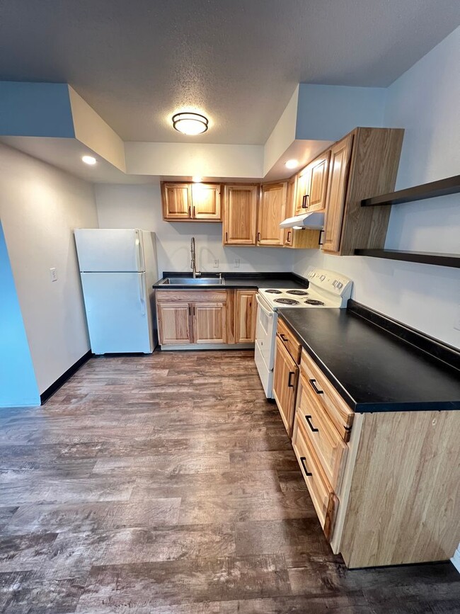 Photo - Renovated 2 Bedroom Apartment - AVAILABLE AUGUST! Unit 1516 N 16th St - 7