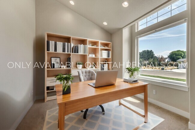 Photo - 884 W 1400 S