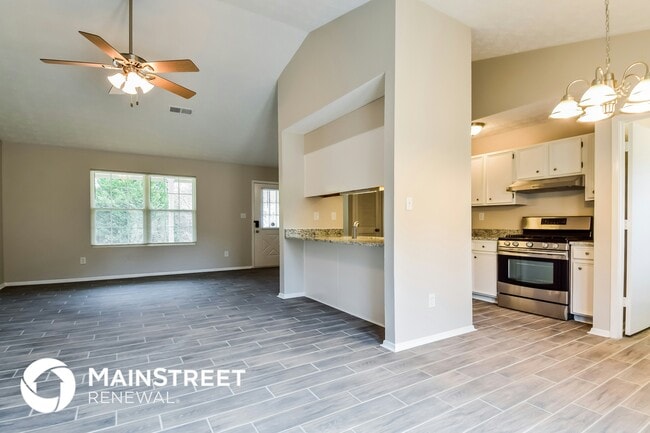 Photo - 2156 Newbury Rd