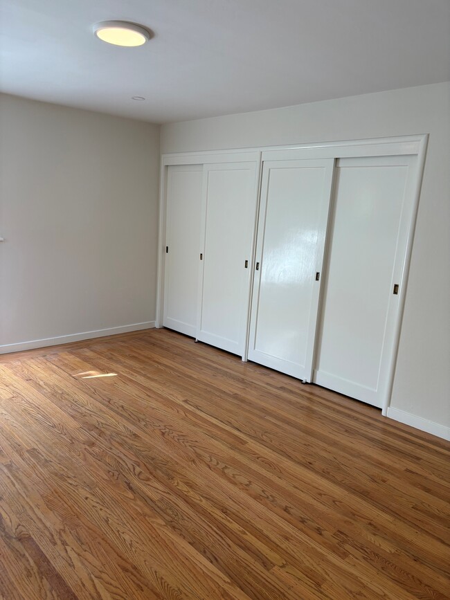 Photo - 3710 Sundale Rd