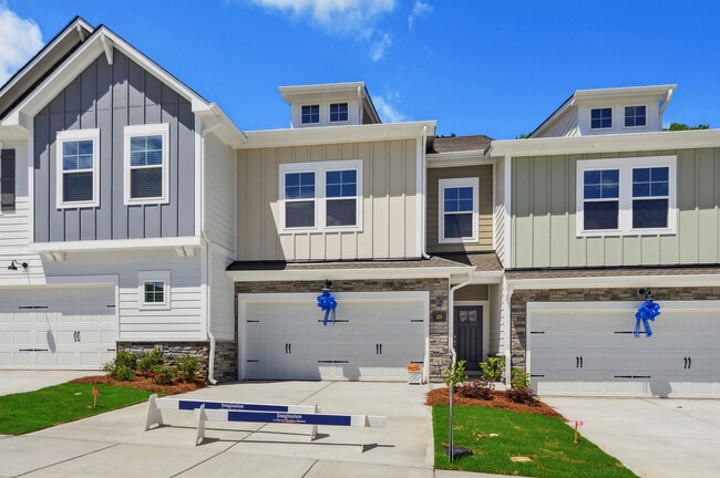 Photo - 109 Alluvium Ln