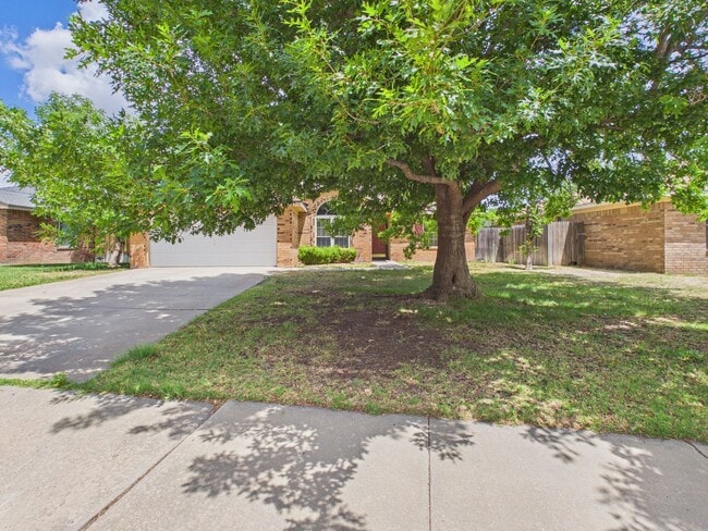 Photo - 5822 Syracuse Dr