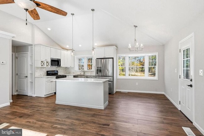 Photo - 4925 Church Rd