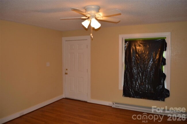 Photo - 819 Charlotte Ave