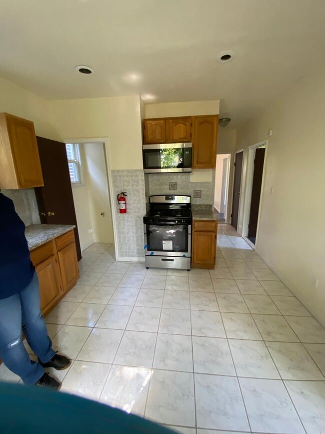 Photo - 494 21st St Unit 1