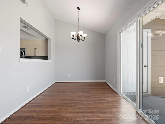 Photo - Room in Condo on S Vicksburg Park Ct