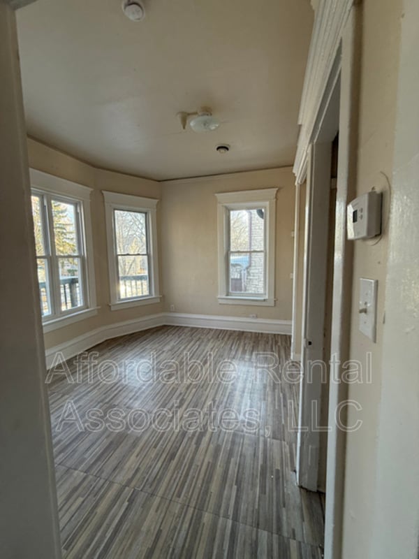 Photo - 737 S 24th St Unidad Upper