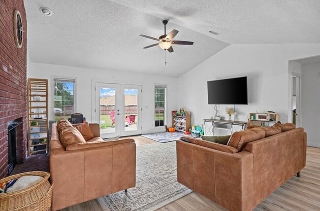 Photo - 107 Britt Dr Unidad 107 Britt Drive #3