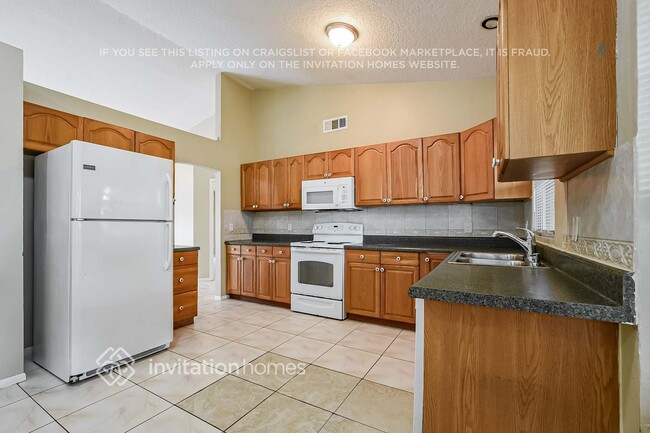2821 Saffron Dr