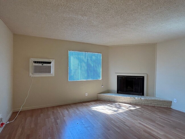 Photo - 772 Gardella Ave Unidad #A