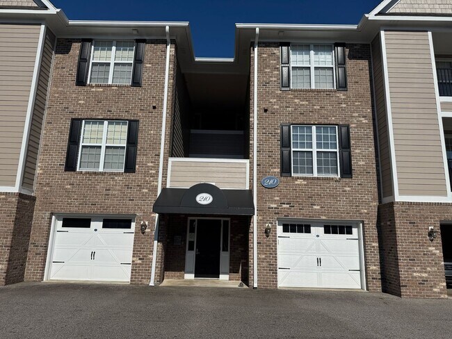 Photo - FOR RENT - Luxury Condo near downtown