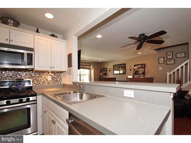 Photo - 278 Flagstone Rd