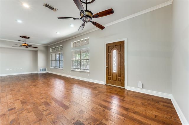 Photo - 908 McCoy Dr