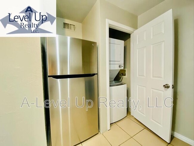 Photo - 1854 N 5th Ave