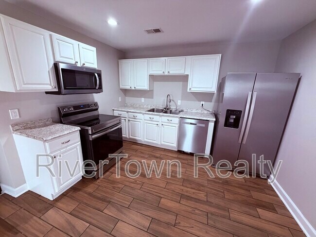 Photo - 485 Quinn Rd