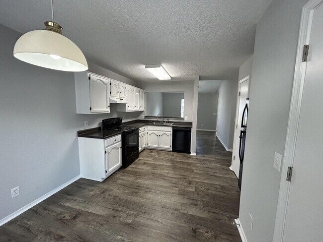 Photo - 3 BD 2 BA APARTMENT BY TTU FOR RENT Unit A