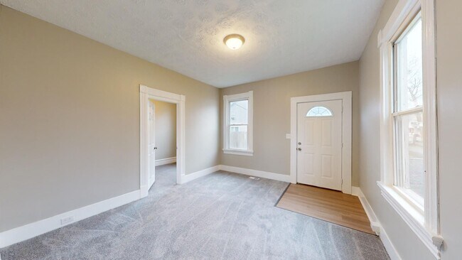 Photo - 3218-22 Walton Unit 3220 - Rear House