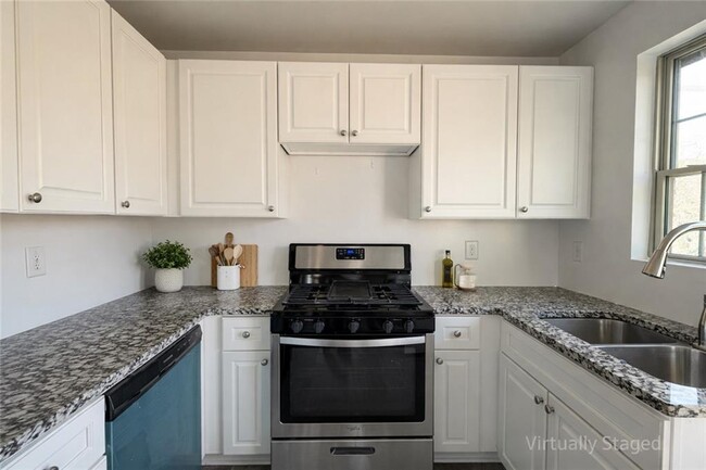 Photo - 1488 E Forrest Ave