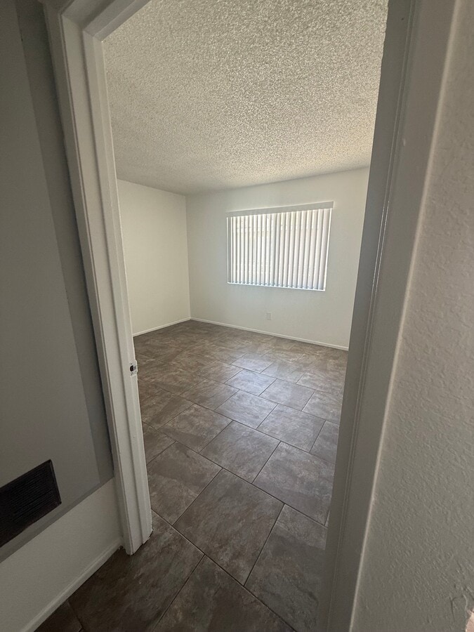 Photo - 18335 Montezuma St Unidad 55-8