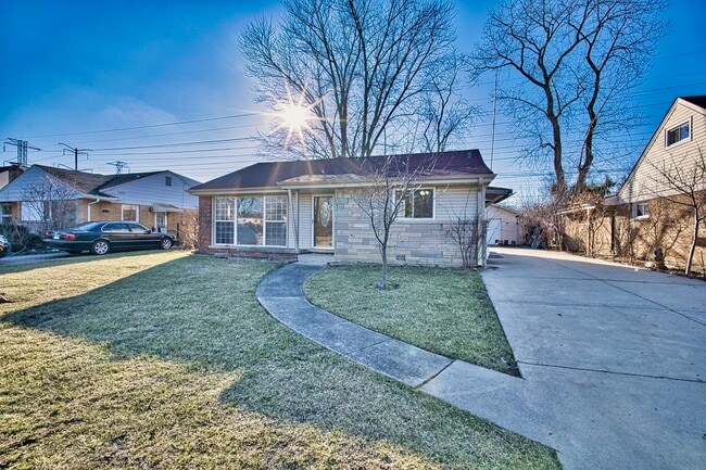 Photo - 7014 Kilbourn Ave Casa