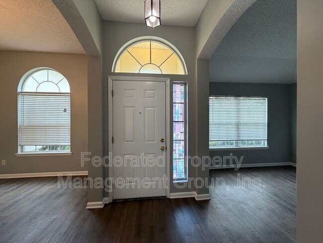 Photo - 3041 Southhall Ct