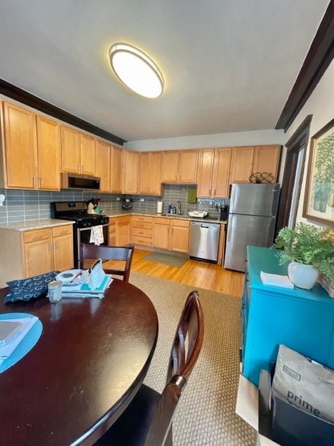 Photo - 4452 N Winchester Ave Unit 3