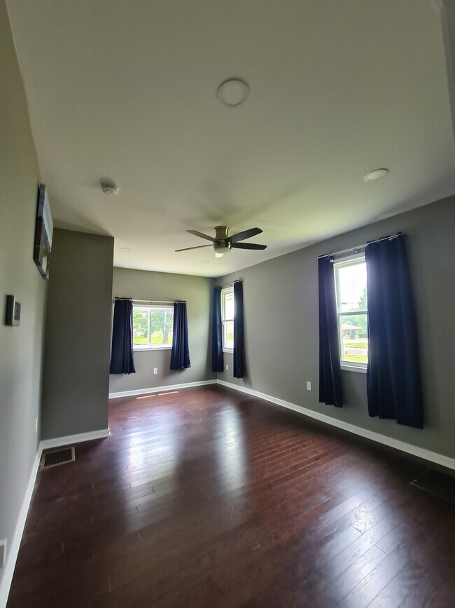 Photo - 4239 Virginia Ave