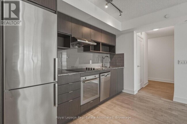 Photo - 7 Mabelle Ave Unit 2806