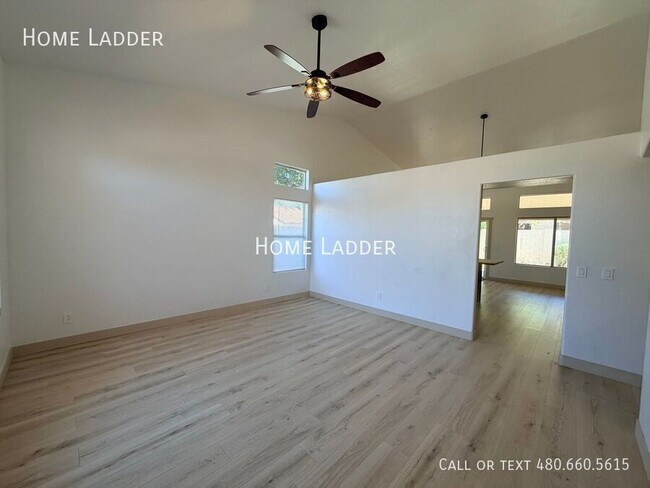 Photo - 1336 E Tradewind Dr