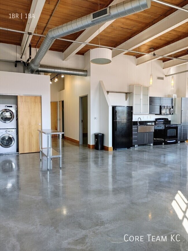 Photo - 382 W 22nd St Unit 707