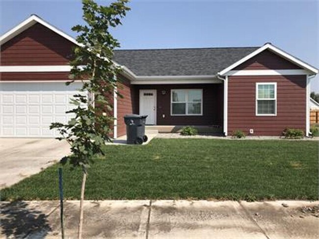 3 bedroom 2 bath in Meadowlark Subdivision - 3 bedroom 2 bath in Meadowlark Subdivision House