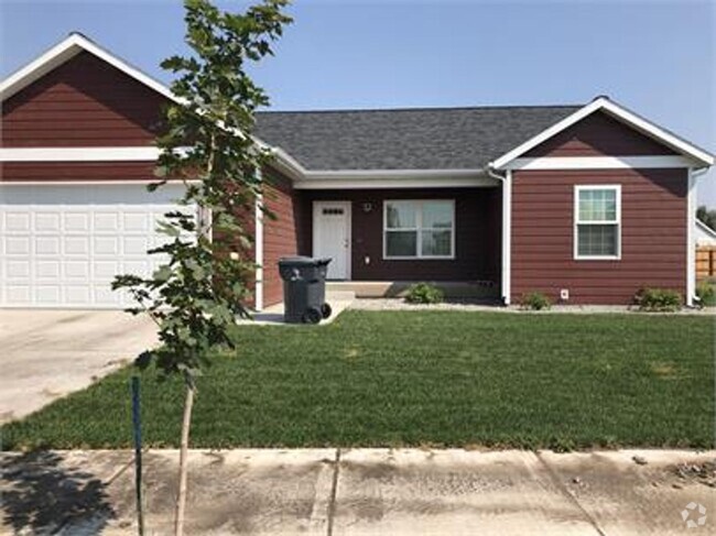 Building Photo - 3 bedroom 2 bath in Meadowlark Subdivision Rental