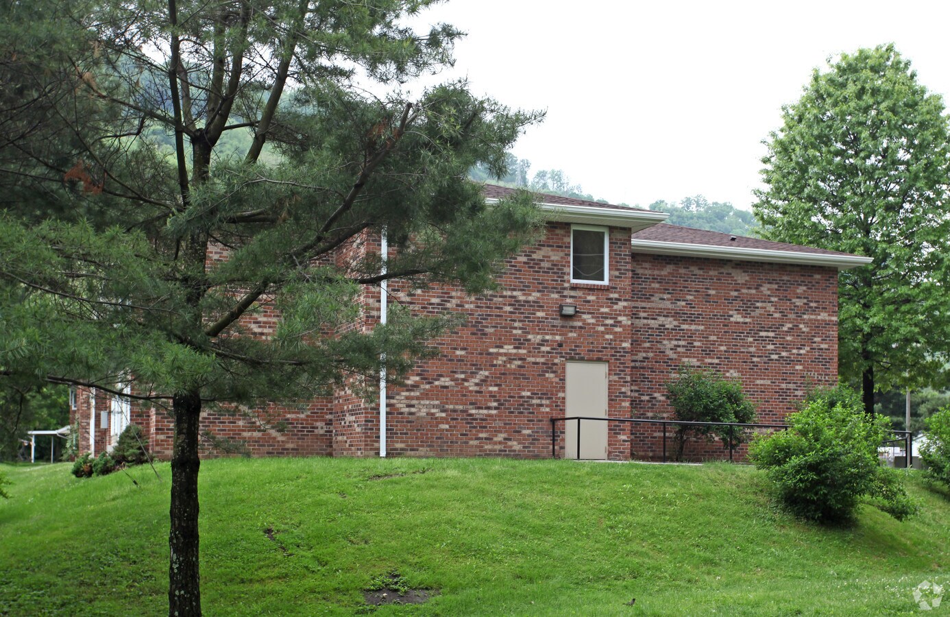 Photo - Chelyan Village Apartments