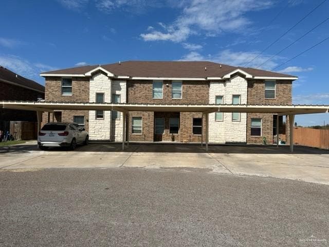 Building Photo - 13 West Dr