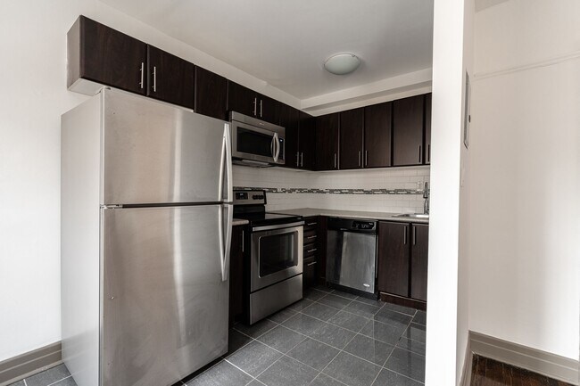 Building Photo - 16 St Joseph St Unit 39