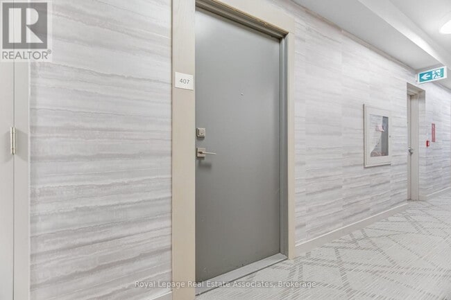 Photo - 4633 Glen Erin Dr Unité 407