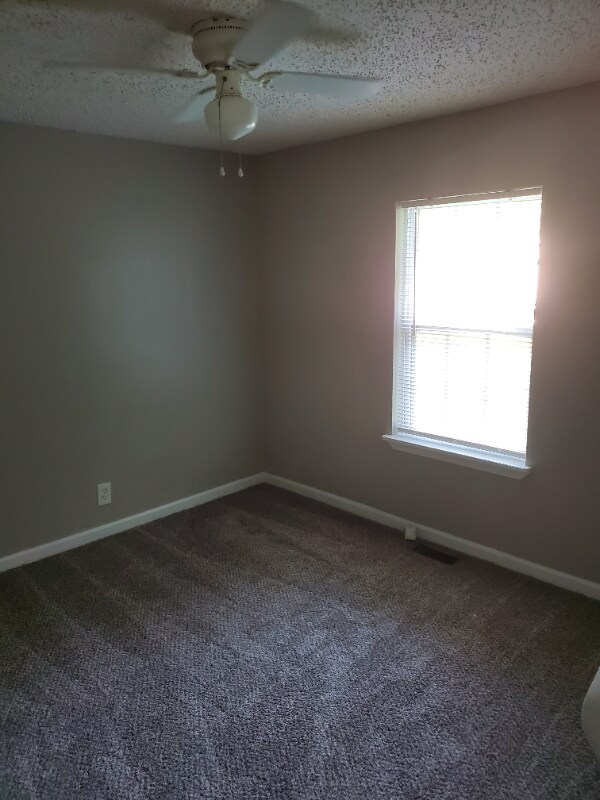 Photo - 301 Circle Dr