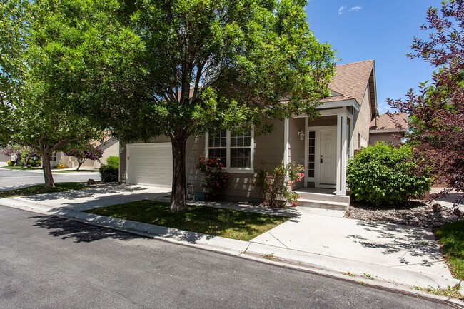 Building Photo - Move-In Ready Sparks Home with 2 Car Garage