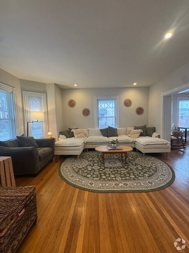 Building Photo - 5-bed/2-bath ** SFH in Boston Landing Alls... Rental
