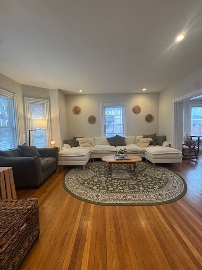 5-bed/2-bath ** SFH in Boston Landing Alls... - 5-bed/2-bath ** SFH in Boston Landing Alls... Casa