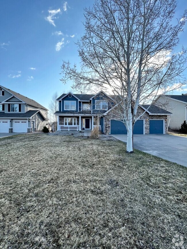 Building Photo - 4 bed, 3 bath Home in Huntington Hills Nei...