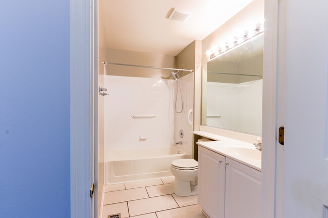 Photo - 2973 Kentshire Cir