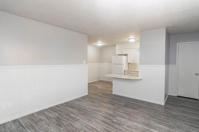 Building Photo - Move-In Special No Deposit HURRY ENDS SOON!! Unit 1308 A Rental