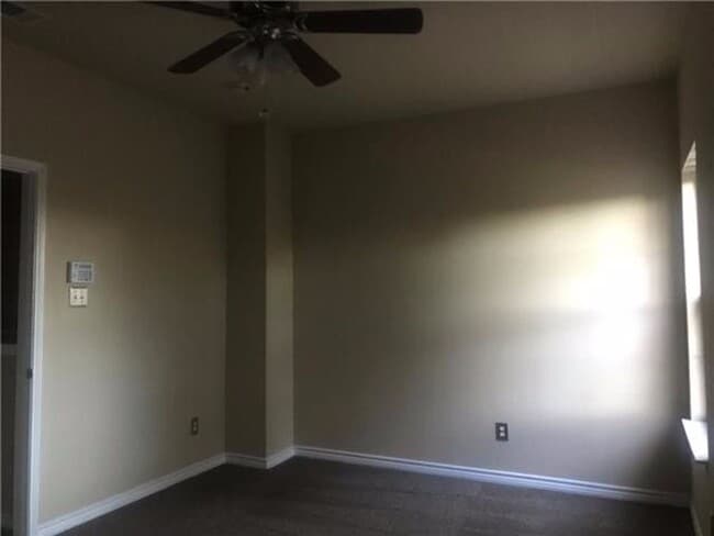Photo - Great Townhome in Prime Locaton