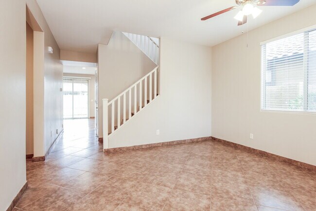 Photo - 2741 W Bowker St