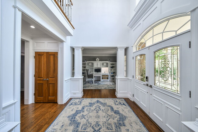 Photo - 3N943 Walt Whitman Rd