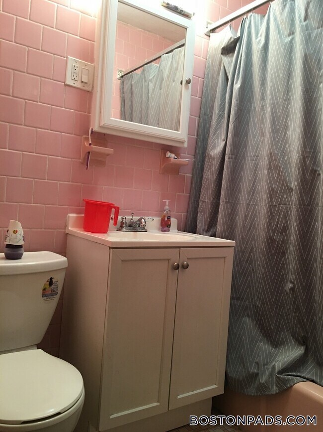 Photo - 10 Armington St Unit 3