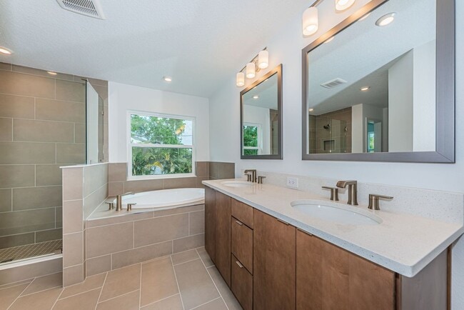 Photo - 1701 25th Ave N